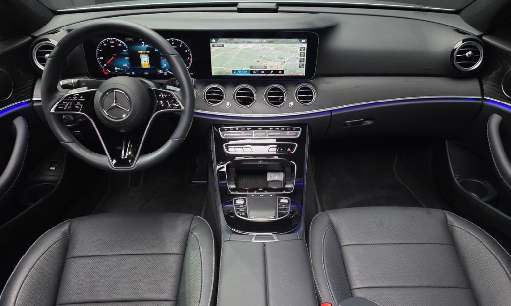 Mercedes-Benz E-Class E250 Avantgarde, 2022