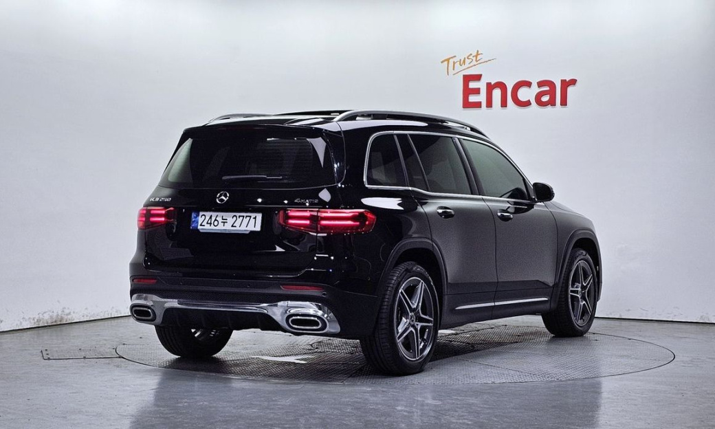 Mercedes-Benz GLB-Class GLB250 4MATIC, 2025