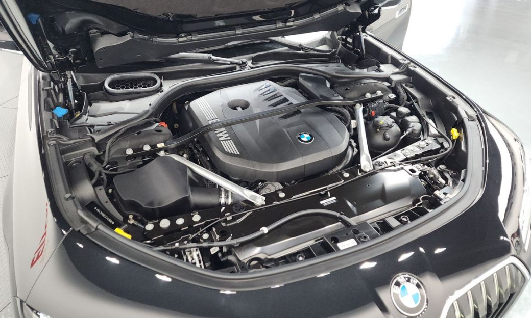 BMW 7-Series 740i xDrive M Sport, 2025