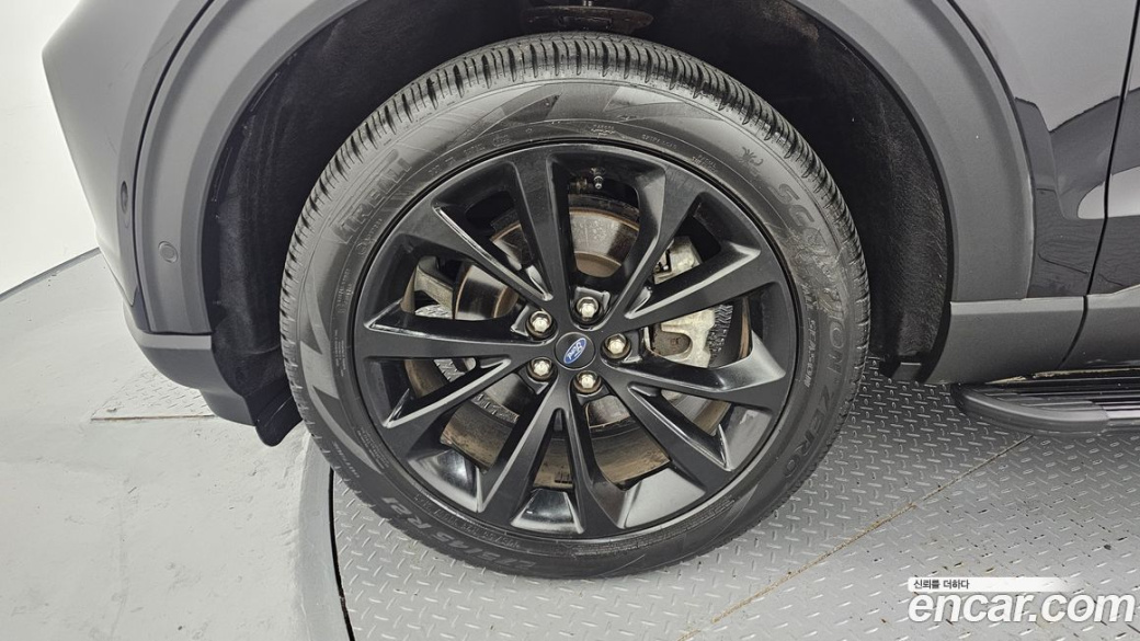 Ford Explorer 3.0 Platinum 4WD, 2022