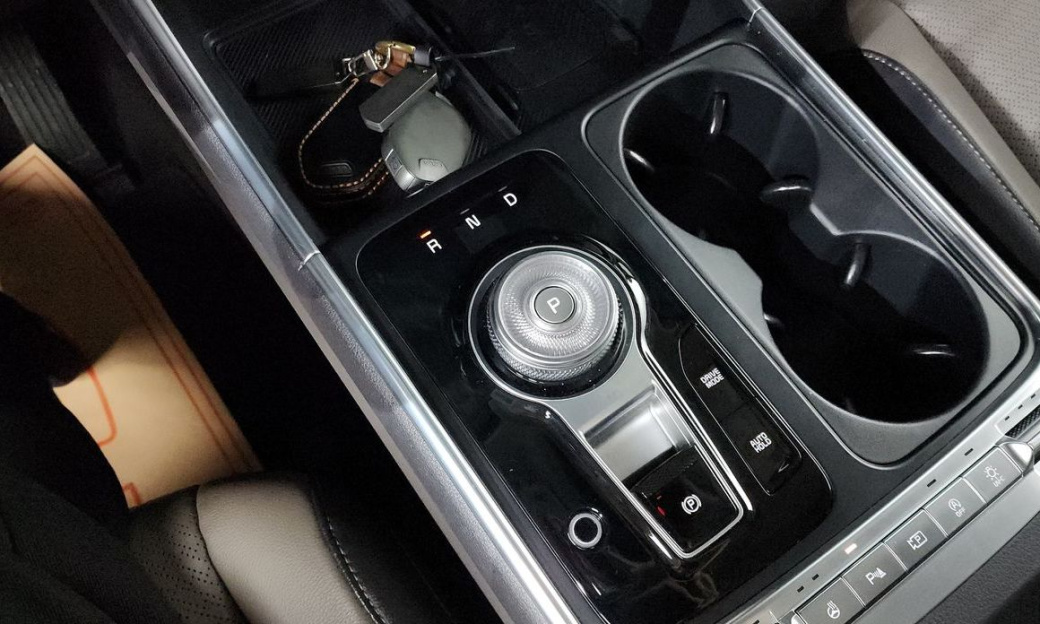 Kia Carnival 9-Seater Noblesse, 2025