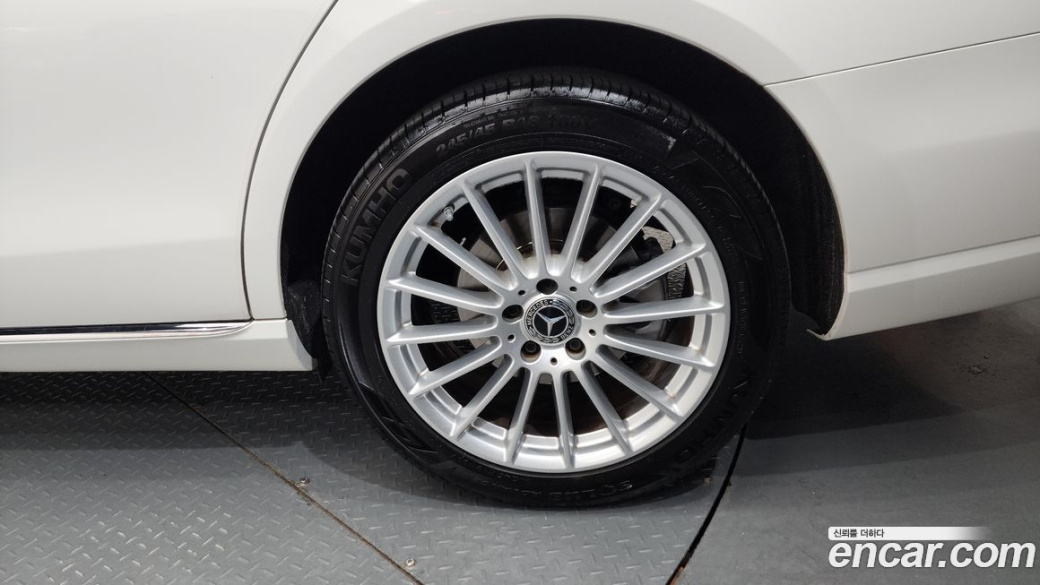 Mercedes-Benz E-Class E250 Exclusive, 2023