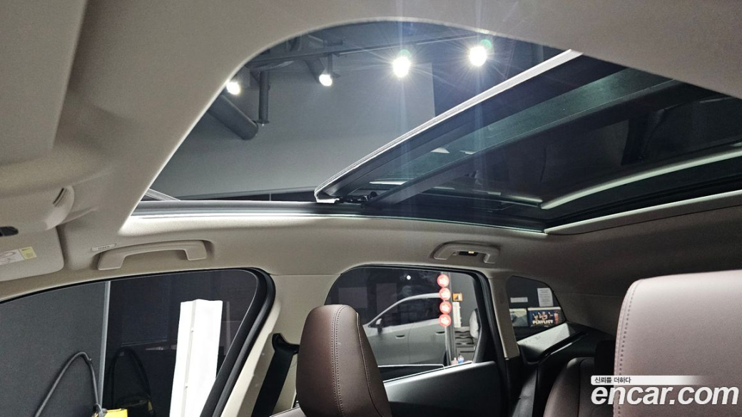 BMW 2-Series 220i M Sport Design, 2025