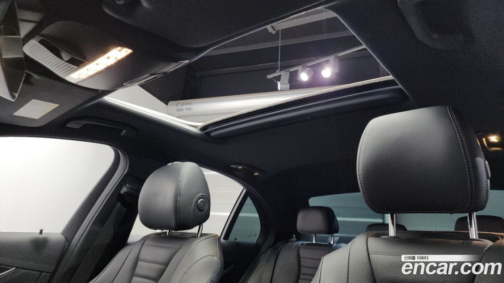 Mercedes-Benz E-Class E220d 4MATIC AMG Line, 2023