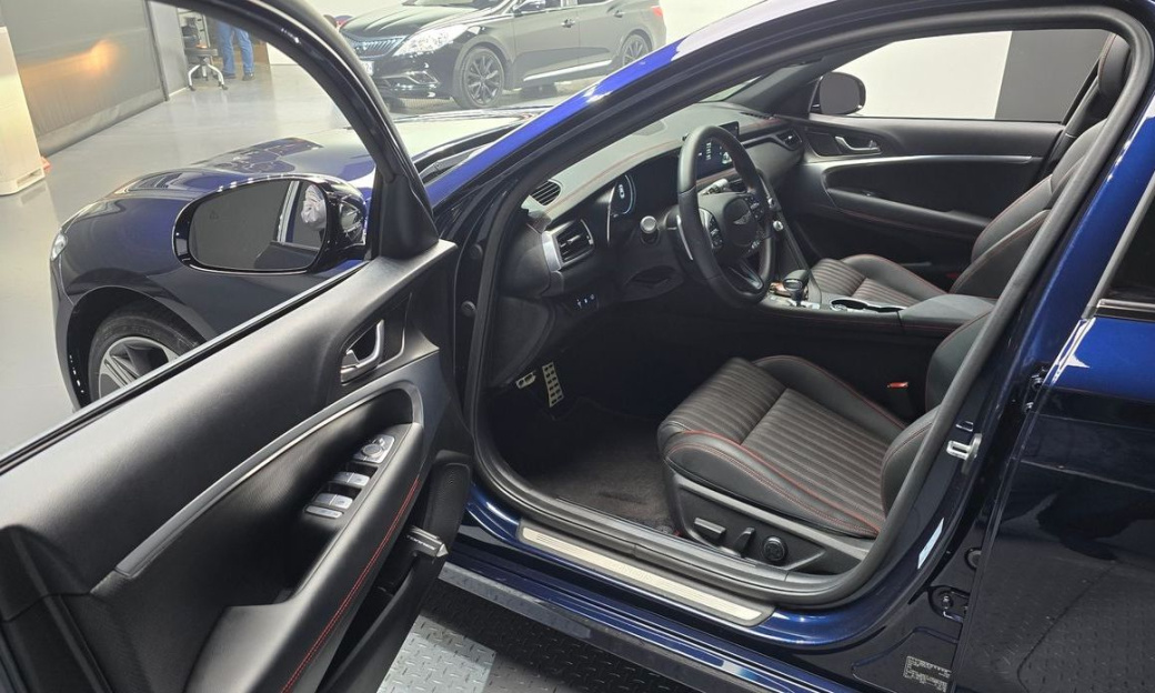 Genesis G70 Gasoline 2.5T 2WD, 2024
