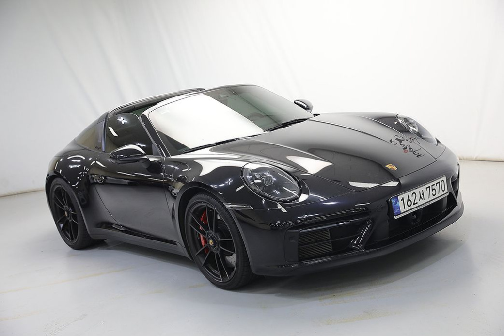 Porsche 911 Targa 4 GTS, 2023