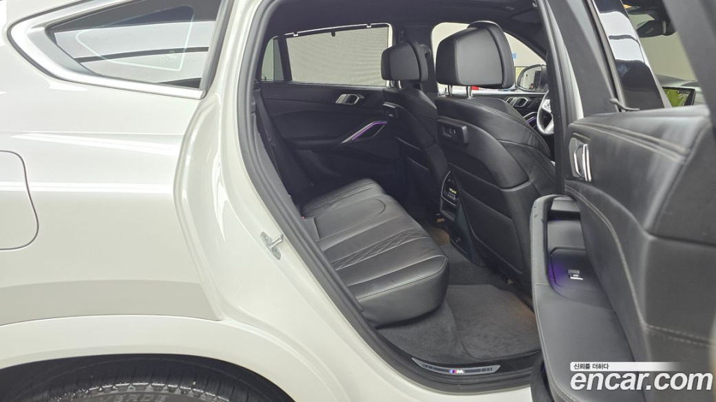 BMW X6 xDrive40i M Sport, 2023