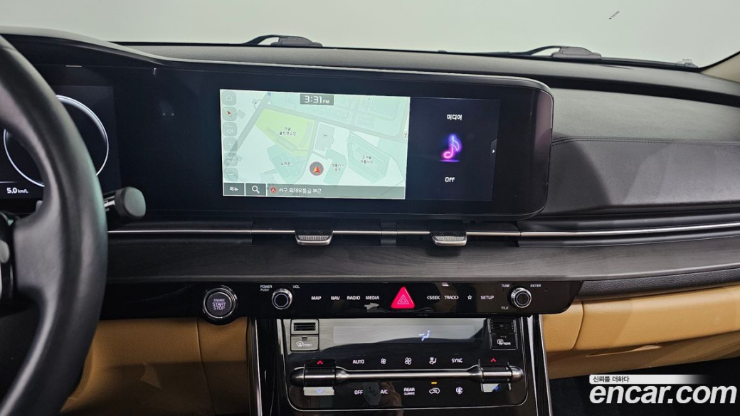 Kia Carnival 9-Seater Signature, 2023