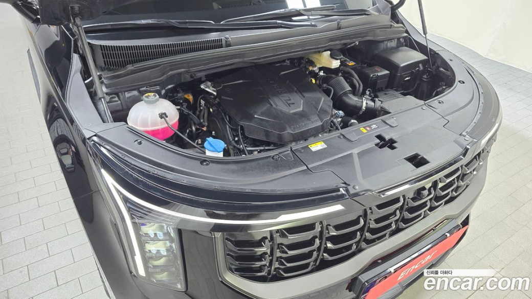 Kia Carnival 7-Seater Gravity, 2025