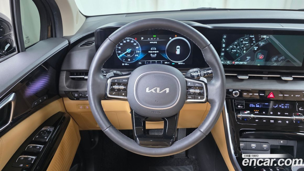 Kia Carnival 9-Seater Signature, 2023