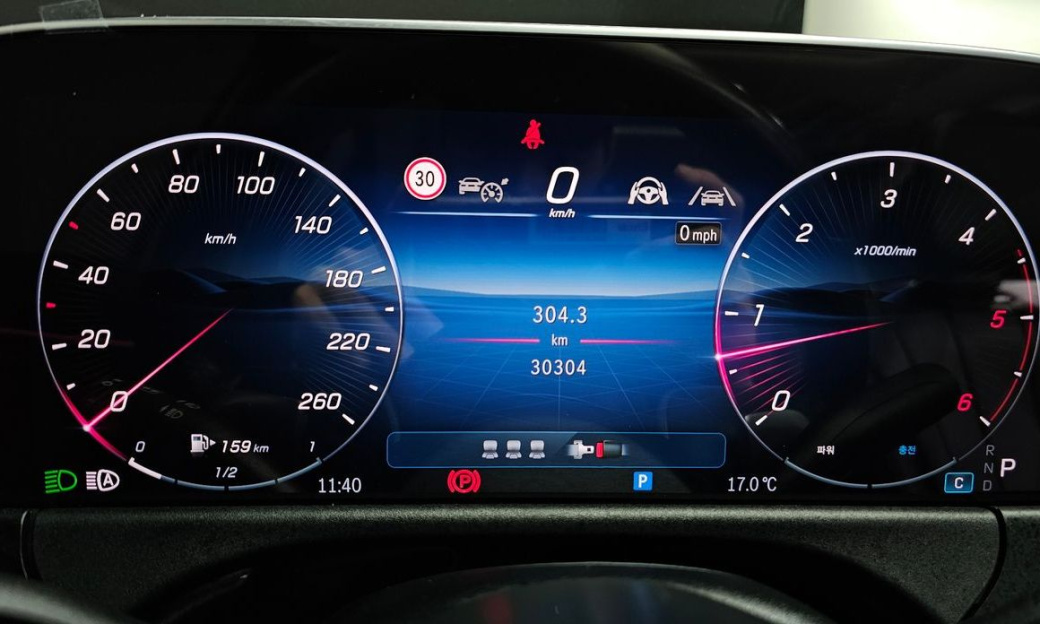 Mercedes-Benz E-Class E220d 4MATIC Exclusive, 2024