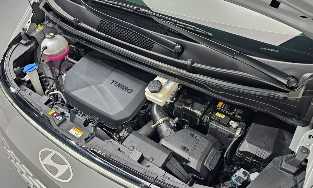 Hyundai Staria Cargo 5-Seater, 2025