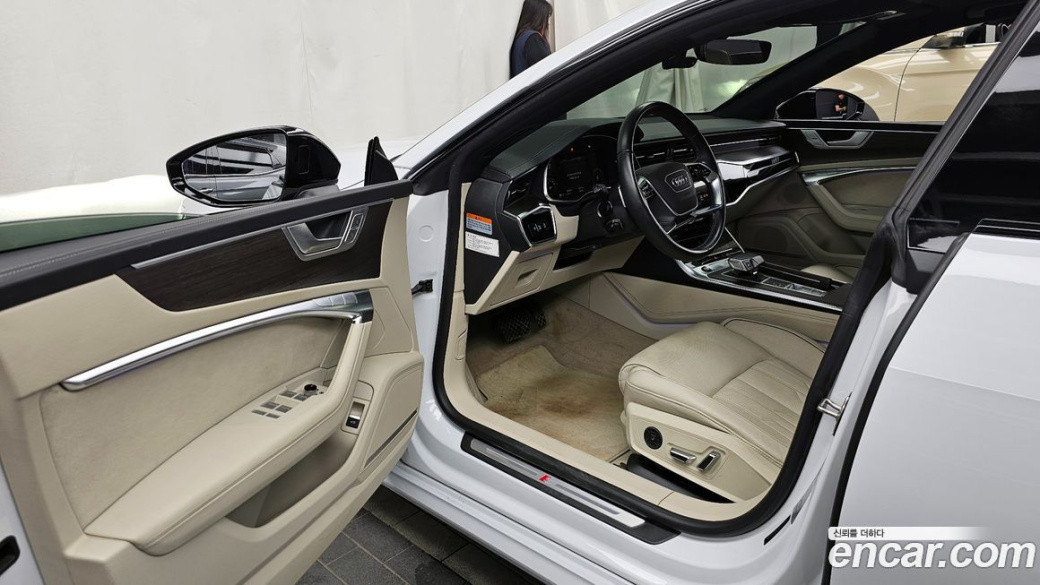 Audi A7 55 TFSI Quattro Premium, 2022