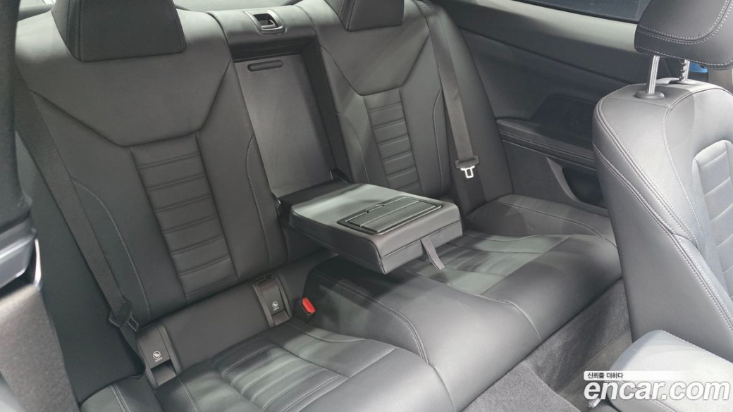 BMW 4-Series 420i M Sport Coupe, 2023