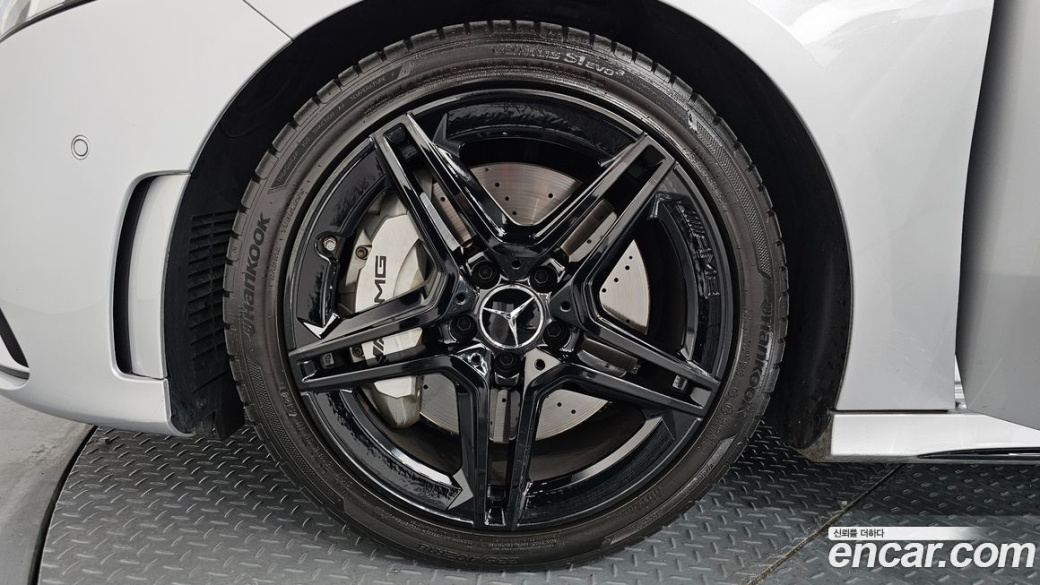 Mercedes-Benz A-Class AMG A35 4MATIC Sedan, 2023