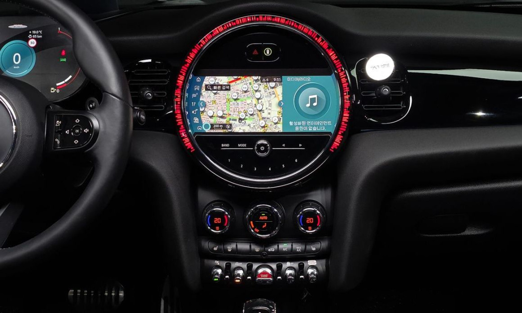 Mini Cooper JCW, 2022