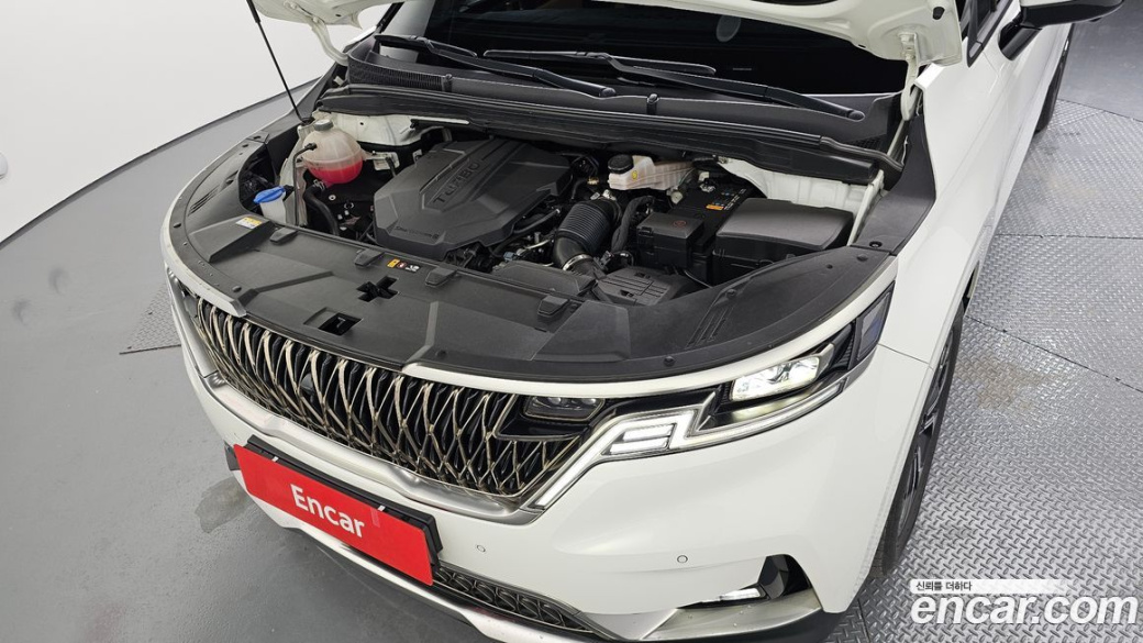 Kia Carnival 9-Seater Noblesse, 2023