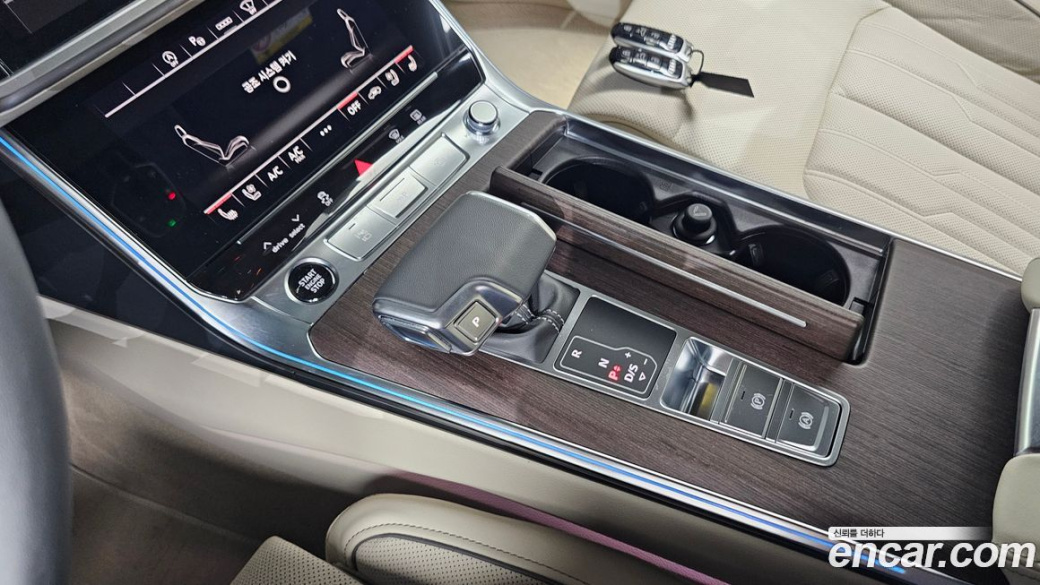 Audi A6 45 TFSI Premium, 2025
