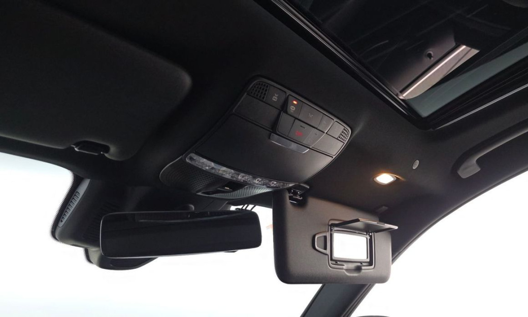Mercedes-Benz E-Class E350 4MATIC Avantgarde, 2022