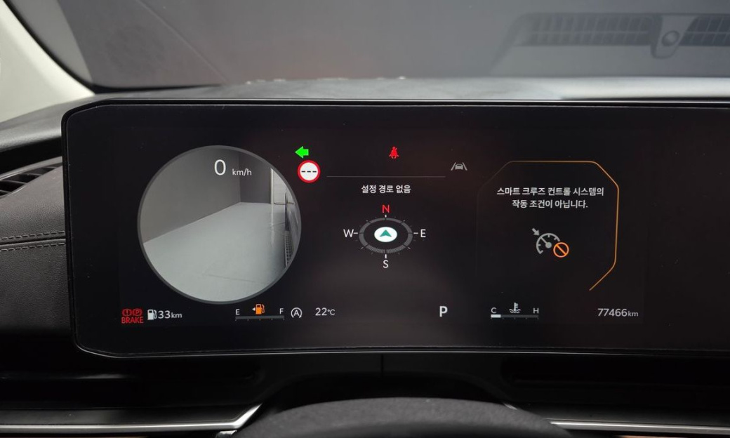 Kia Carnival 9-Seater Gravity, 2024