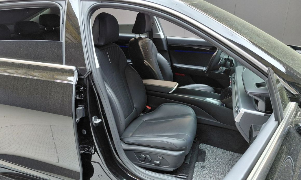 Hyundai Grandeur 2,5 Gasoline 2WD, 2024