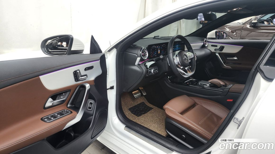 Mercedes-Benz CLA-Class CLA250 4MATIC, 2023