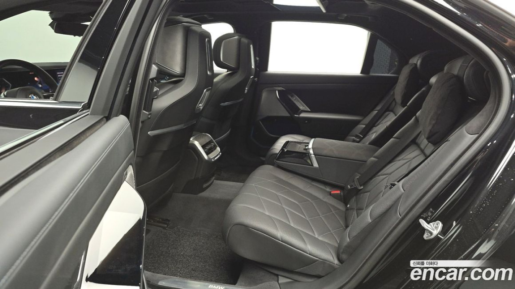 BMW 7-Series 740d xDrive Design Pure Excellence, 2023