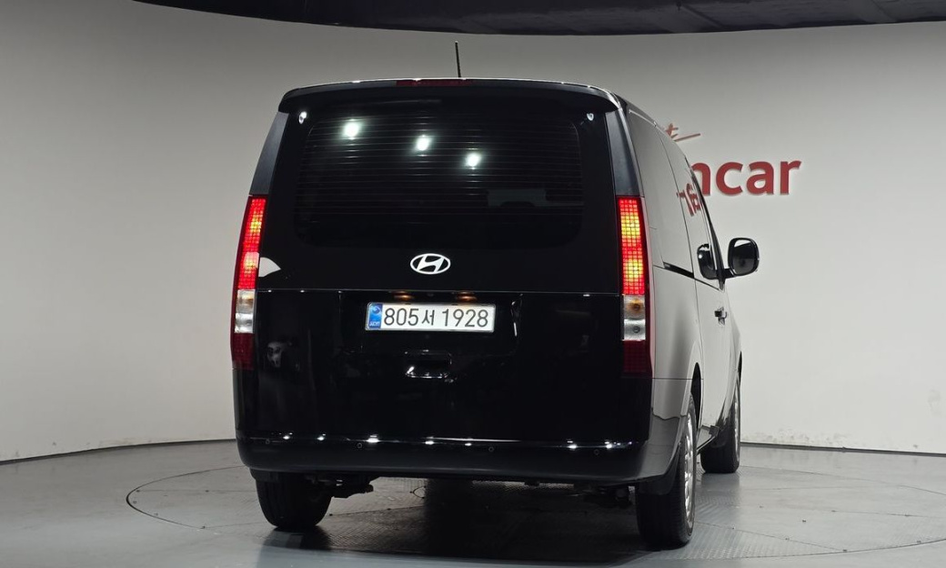 Hyundai Staria Cargo 5-Seater, 2025