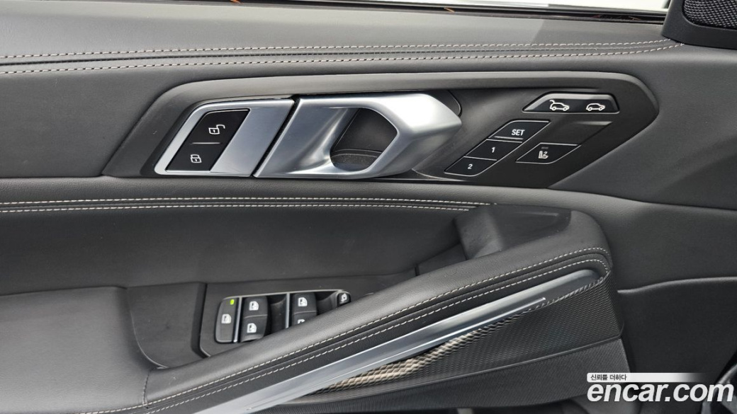 BMW X6 xDrive40i M Sport, 2022