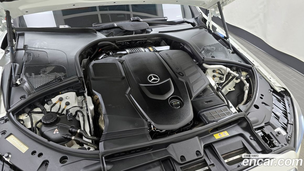 Mercedes-Benz S-Class S350 d, 2022