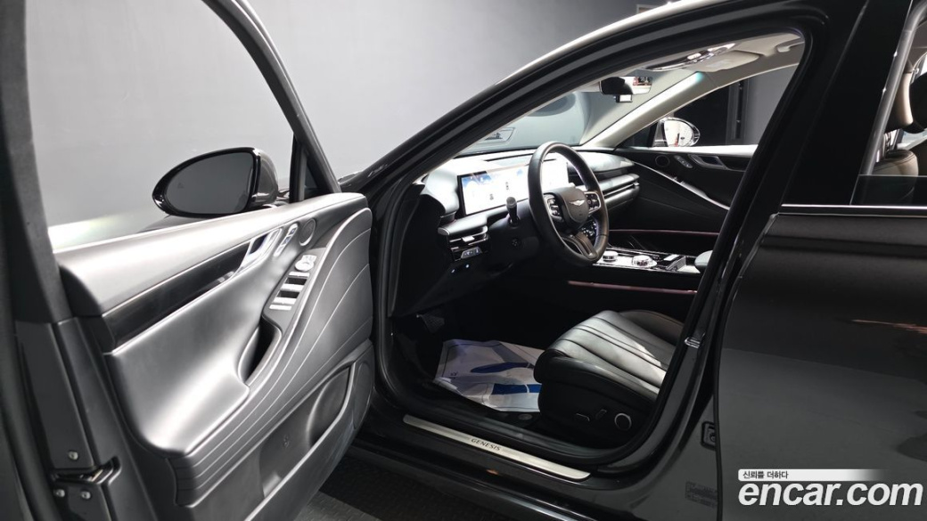 Genesis G80 Gasoline 2.5 Turbo AWD, 2025