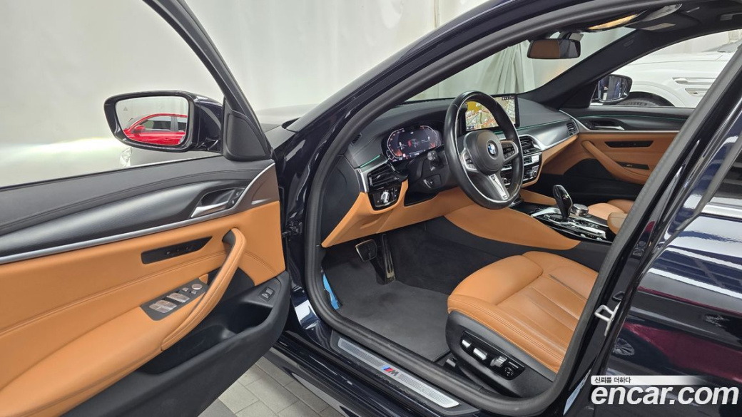 BMW 5-Series 520i M Sport, 2023