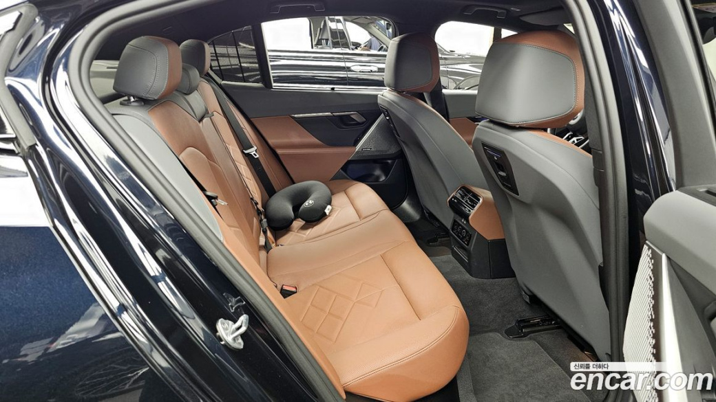 BMW 5-Series 530i xDrive M Sport, 2024
