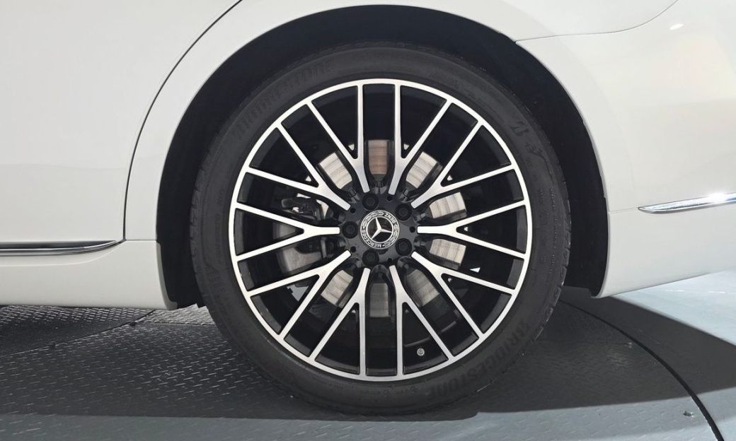 Mercedes-Benz S-Class S580L 4MATIC, 2024