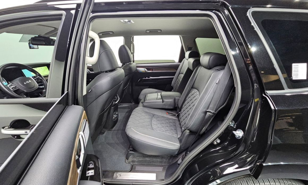 Kia Mohave Diesel 3.0 4WD 5-Seater, 2024