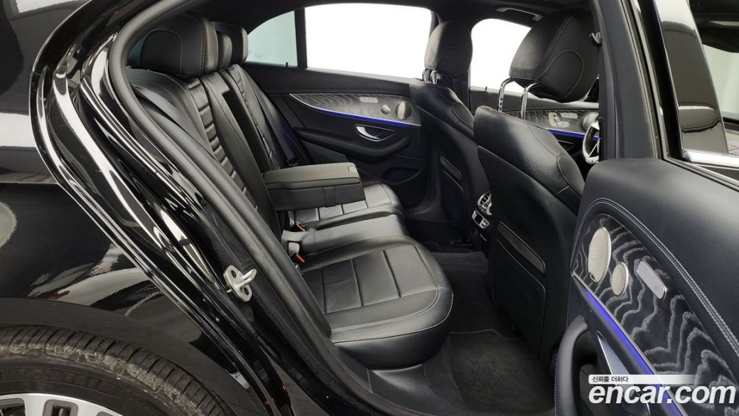 Mercedes-Benz E-Class E350 4MATIC Avantgarde, 2022