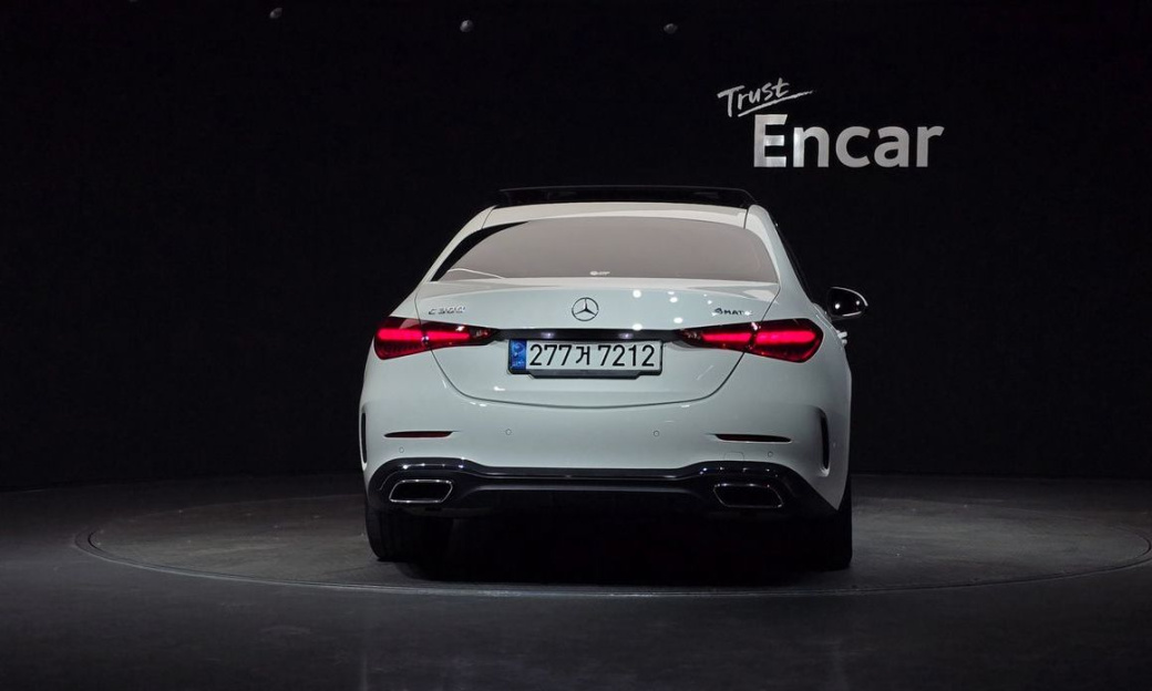 Mercedes-Benz C-Class C300 4MATIC AMG Line, 2023