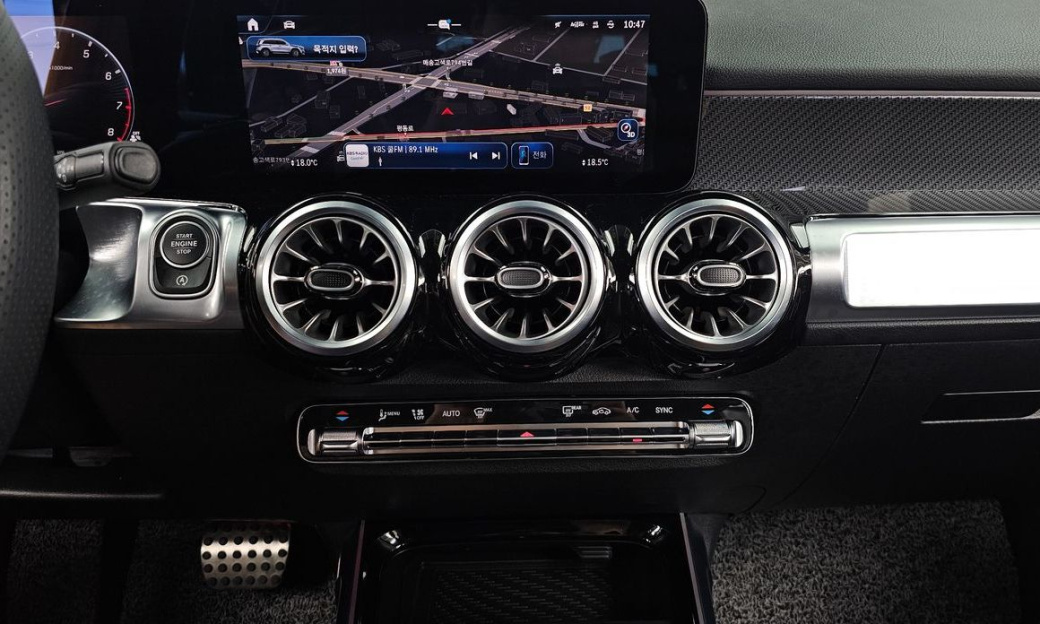 Mercedes-Benz GLB-Class AMG GLB35 4MATIC, 2025
