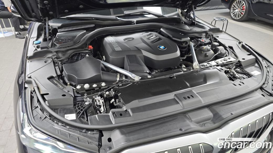 BMW 5-Series 520i M Sport, 2024