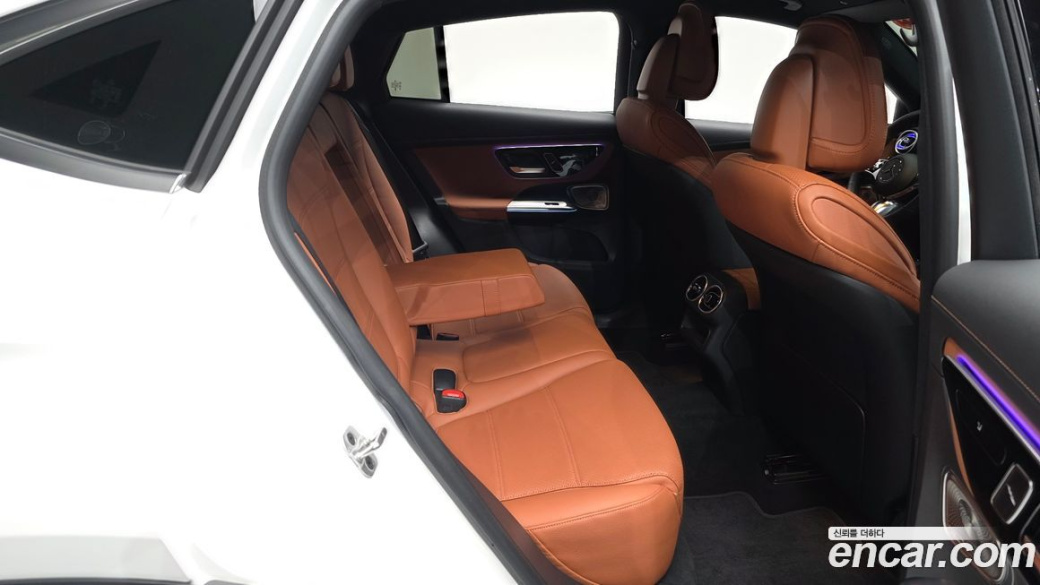 Mercedes-Benz GLC-Class GLC300 4MATIC Avnatgarde Coupe, 2025