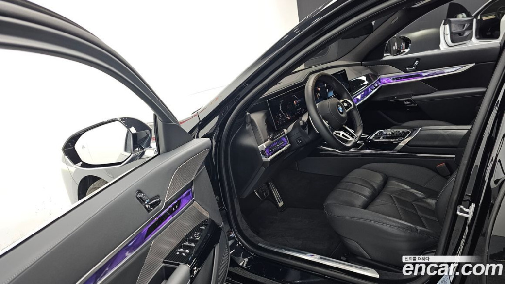 BMW 7-Series 740d xDrive M Sport, 2025