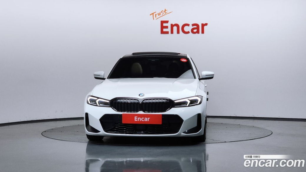 BMW 3-Series 320i M Sport, 2023