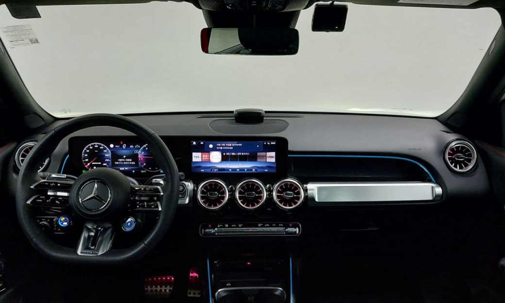 Mercedes-Benz GLB-Class AMG GLB35 4MATIC, 2025