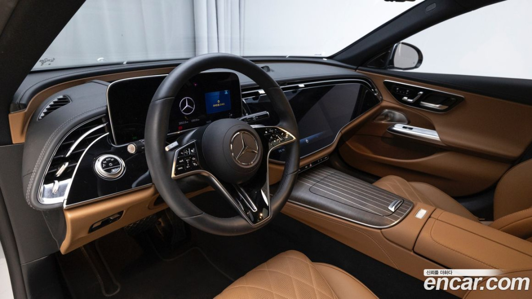 Mercedes-Benz E-Class E450 4MATIC Exclusive, 2024