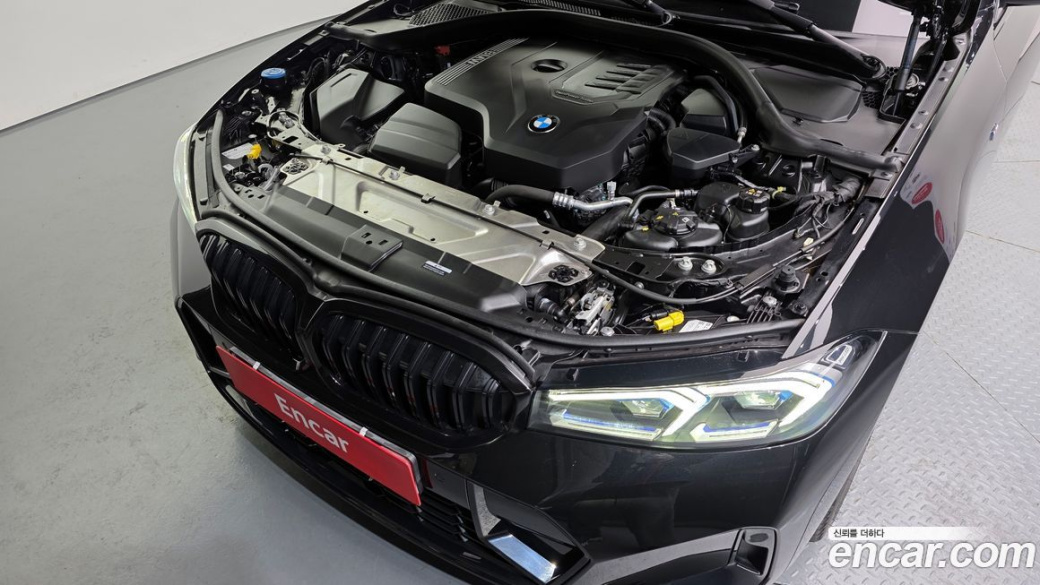 BMW 3-Series 320i M Sport, 2023