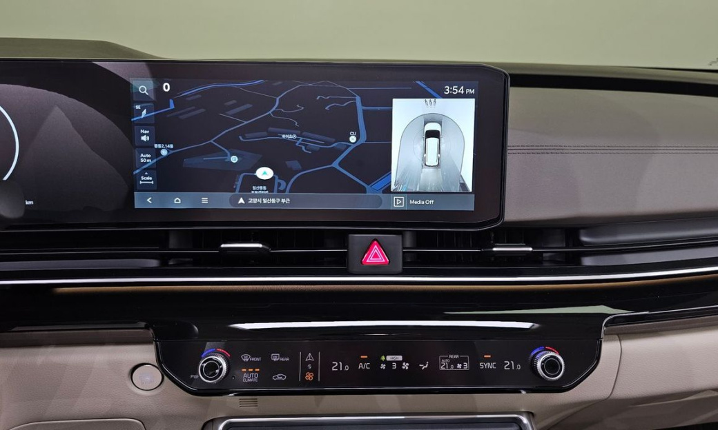 Kia Carnival 7-Seater Gravity, 2025