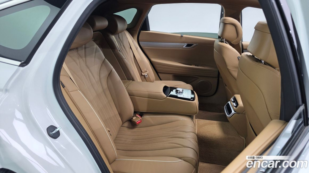 Genesis G80 Gasoline 2.5 Turbo AWD, 2025