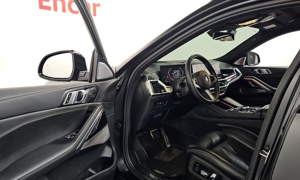 BMW X6 xDrive40i M Sport, 2025