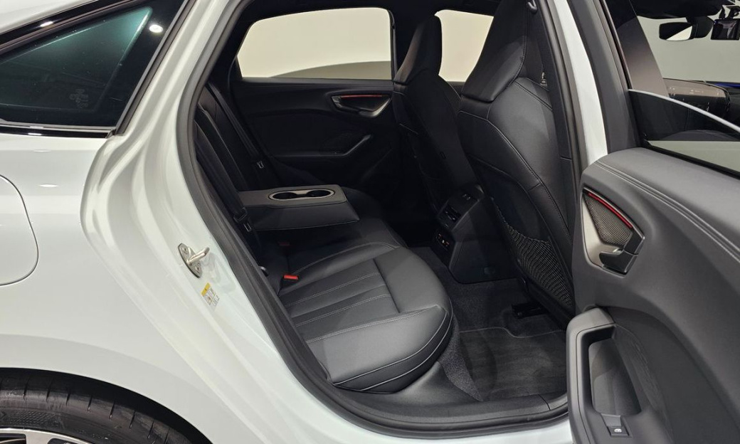 Audi A5 40 TFSI Quattro S Line Black Edition, 2025