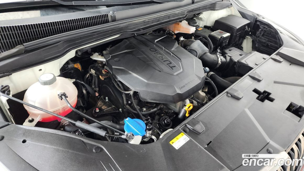 Kia Carnival 9-Seater Signature, 2023